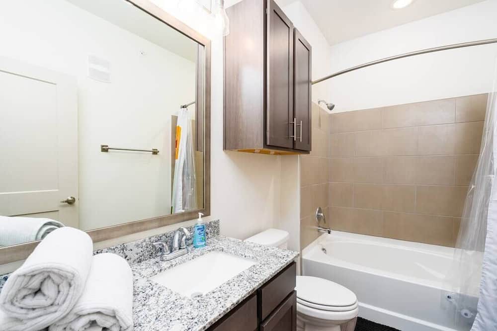 Photo of Bathroom in Buda