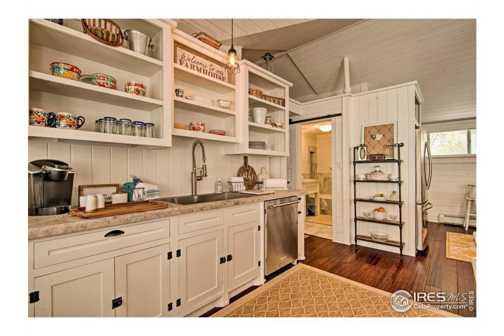Photo of Kitchen in Drake