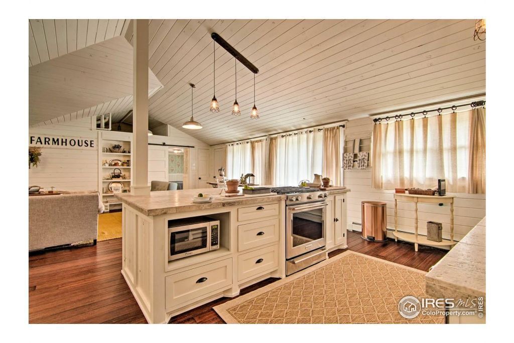 Photo of Kitchen in Drake