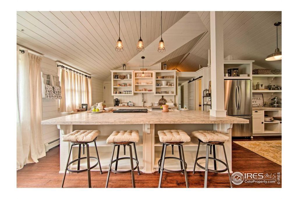 Photo of Kitchen in Drake