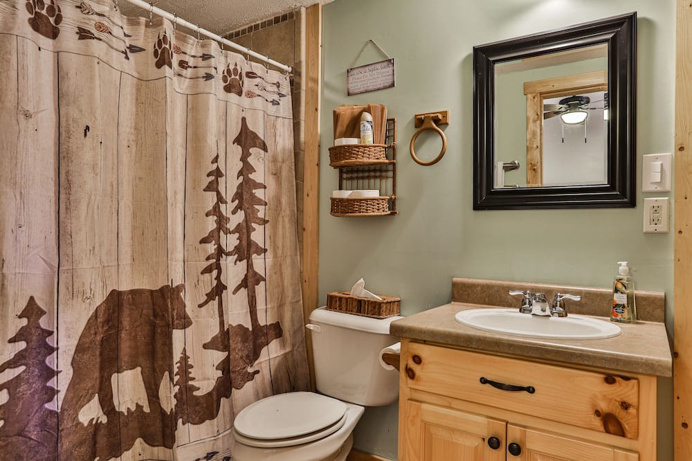 Photo of Bathroom in Ellijay