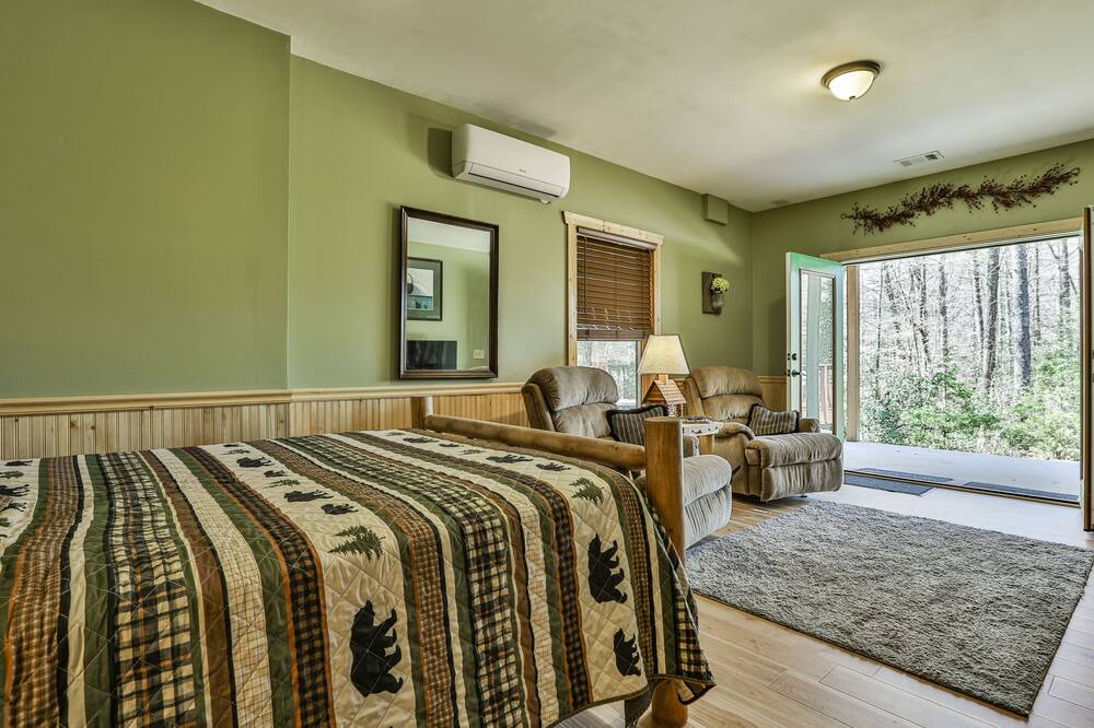Photo of Bathroom in Ellijay