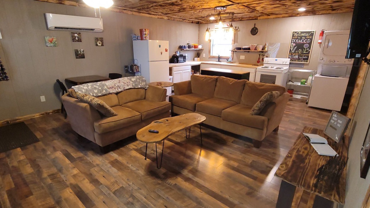 Photo of Livingroom in Beersheba Springs