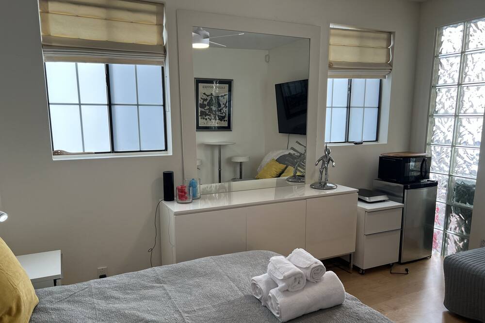 Photo of Bedroom in Silver Strand