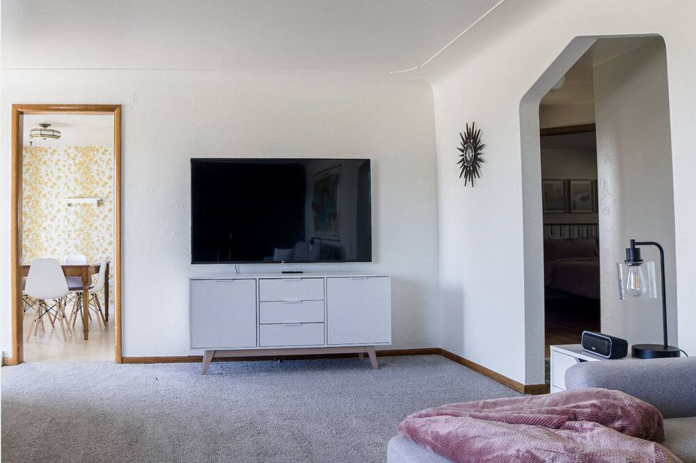 Photo of Bedroom in Lamar Heights Area