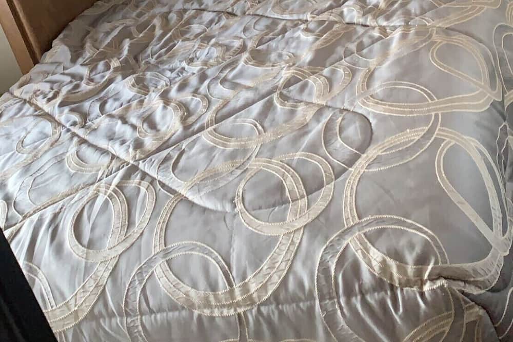 Photo of Bedroom in Flint