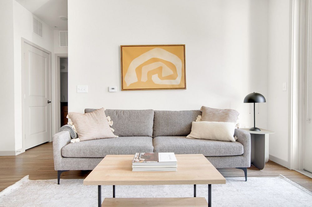 Photo of Livingroom in West Colfax