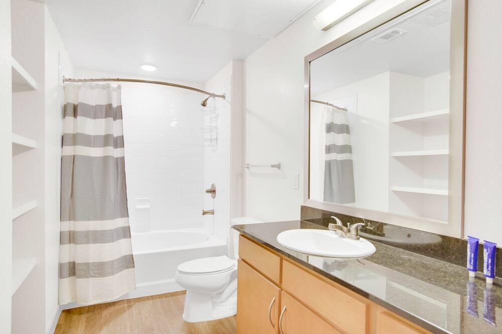 Photo of Bathroom in West Colfax