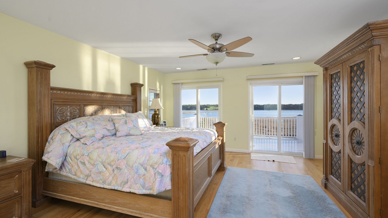 Photo of Others in Piney Island