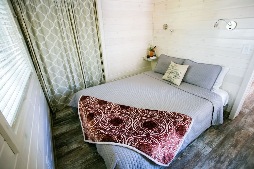 Photo of Bedroom in Steele Creek