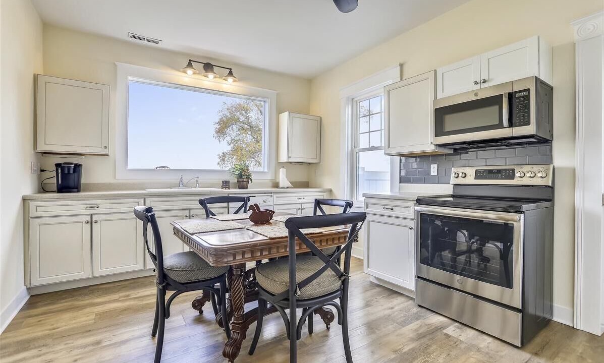 Photo of Kitchen in Secretary