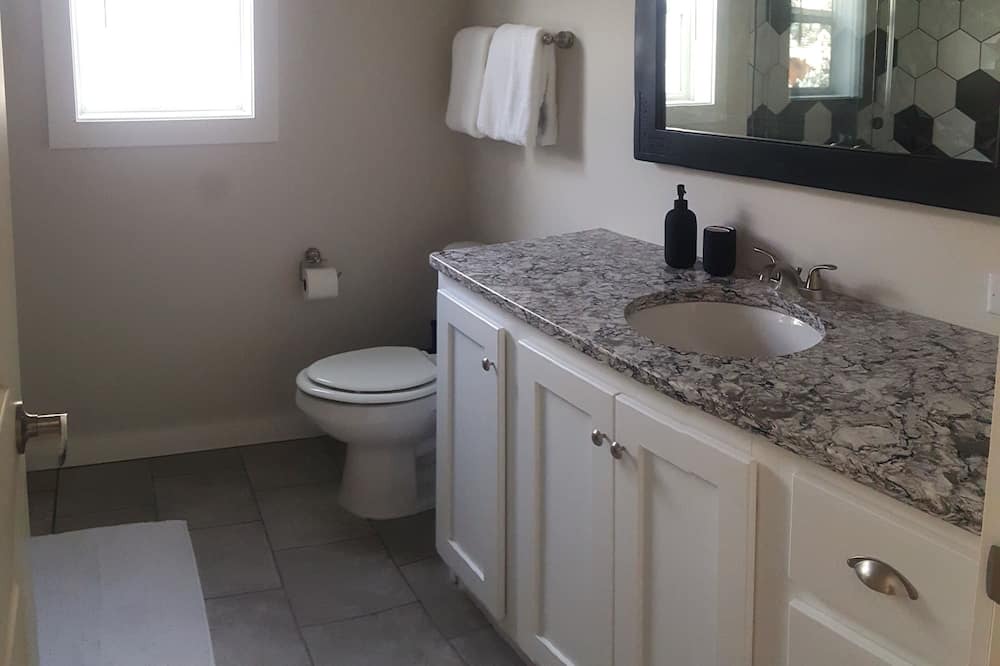Photo of Bathroom in Missouri Heights