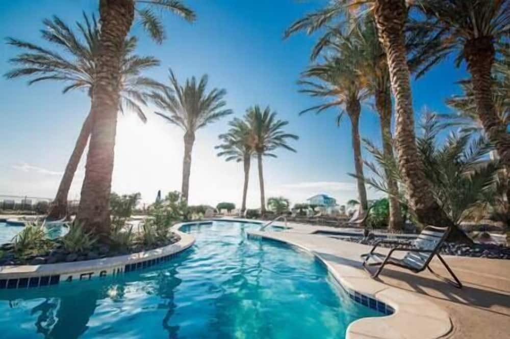 Photo of Outdoor in Red Fish Cove
