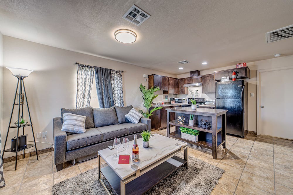 Photo of Livingroom in Yuma