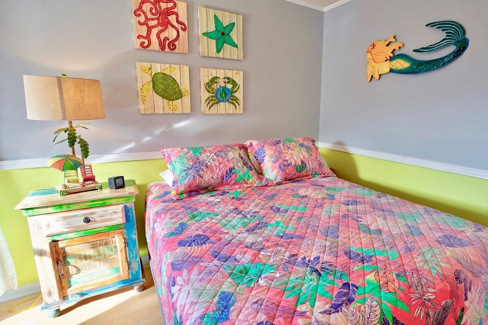Photo of Bedroom in Gulf Shores