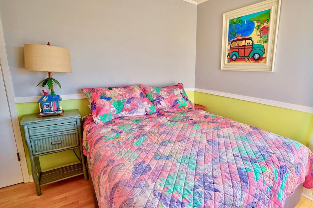 Photo of Bedroom in Gulf Shores