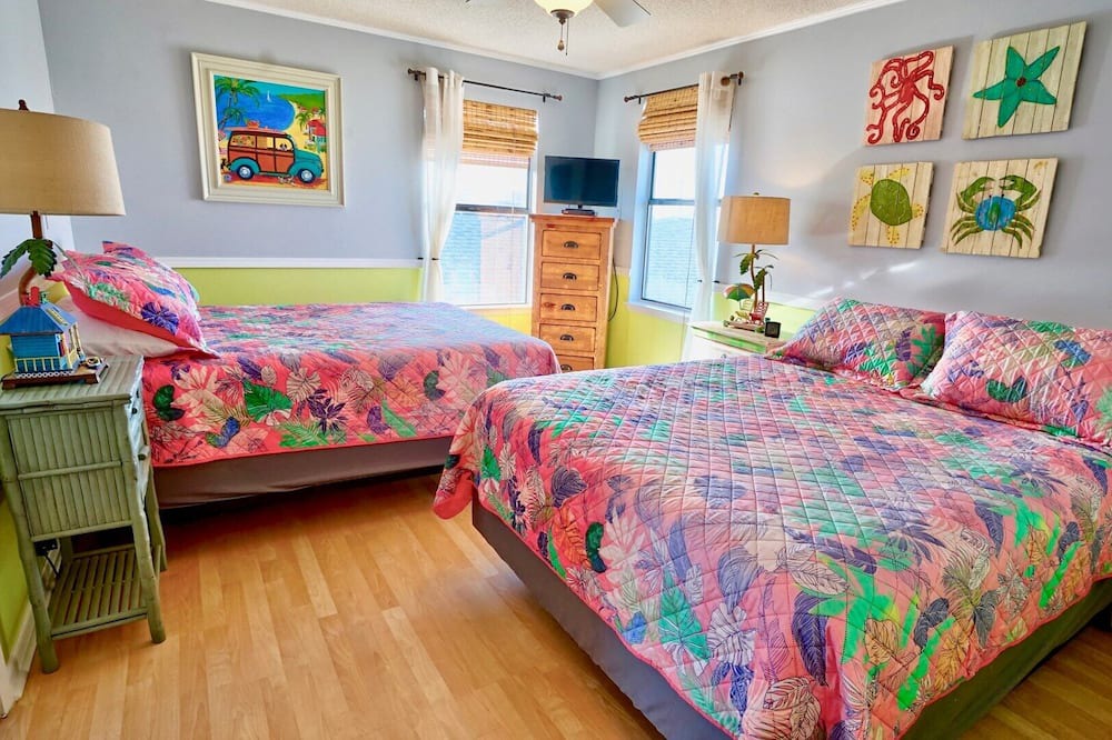 Photo of Bedroom in Gulf Shores