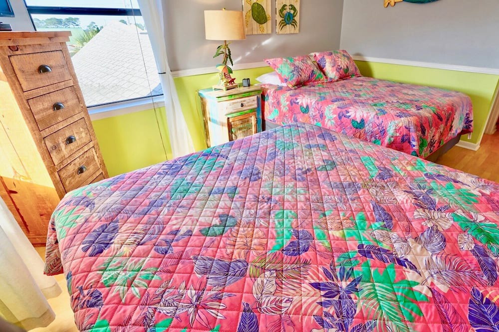 Photo of Bedroom in Gulf Shores