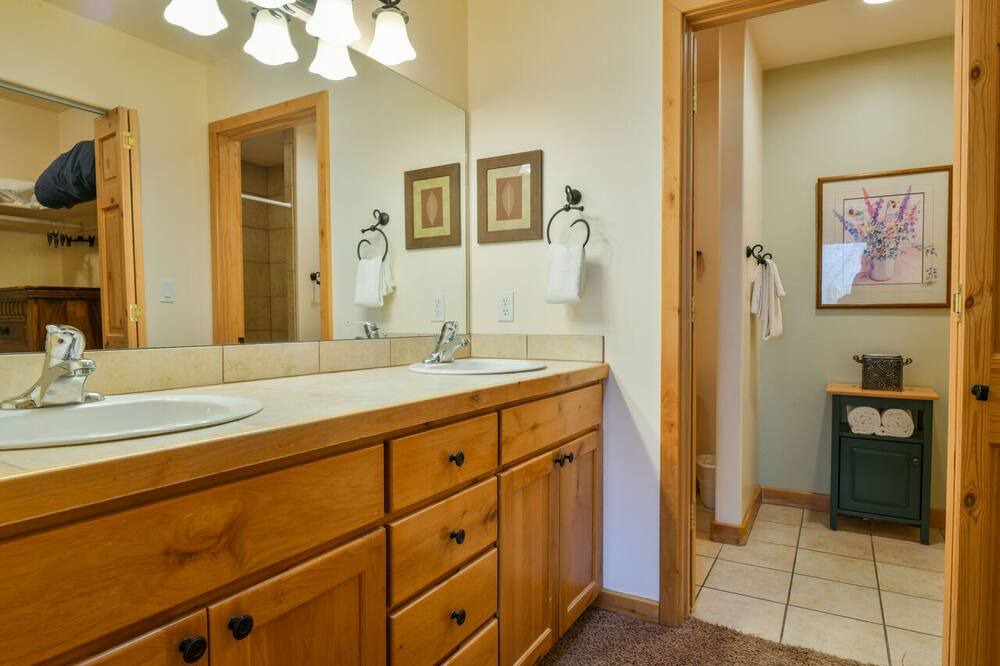 Photo of Bathroom in Moab