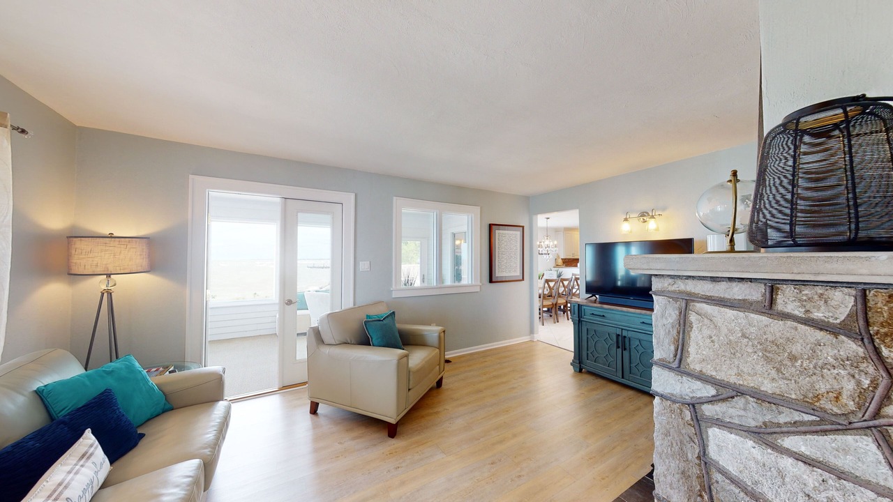 Photo of Livingroom in Huron