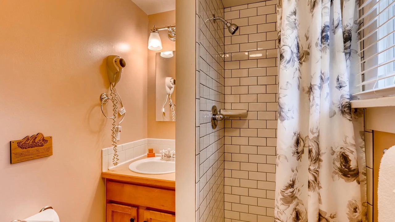 Photo of Bathroom in Central Boulder