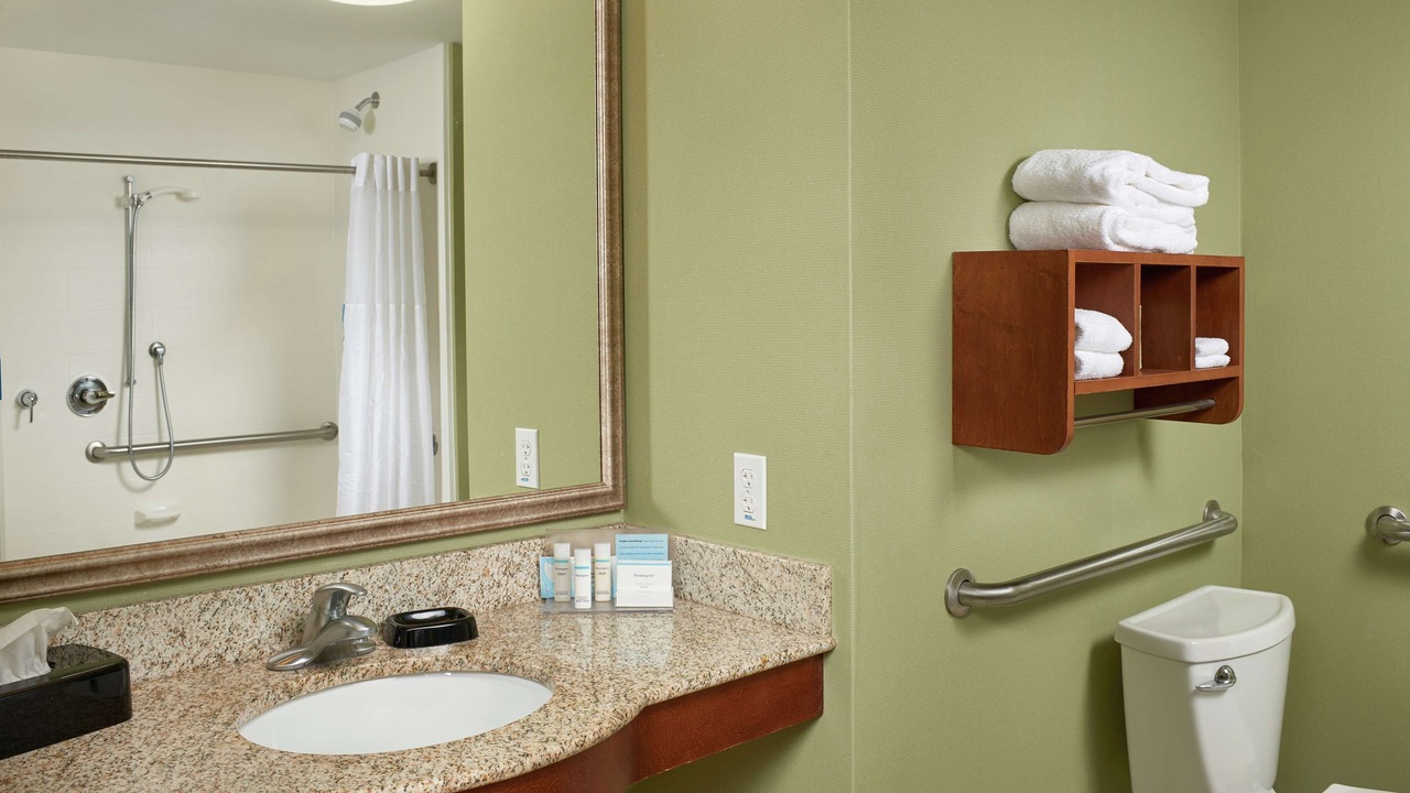 Photo of Bathroom in Bermuda Run