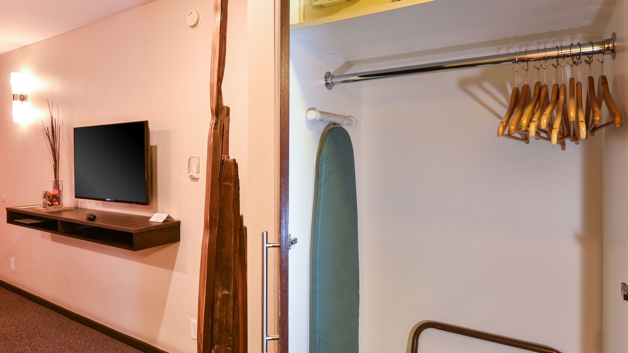 Photo of Bedroom in Burbank