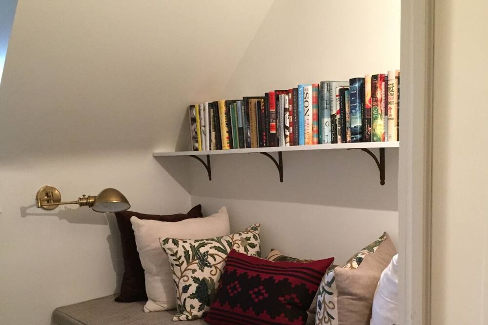 Photo of Bedroom in Annandale on Hudson