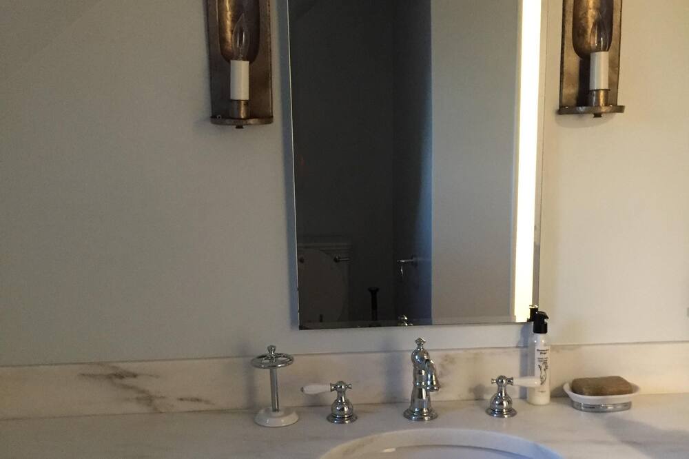 Photo of Bathroom in Annandale on Hudson