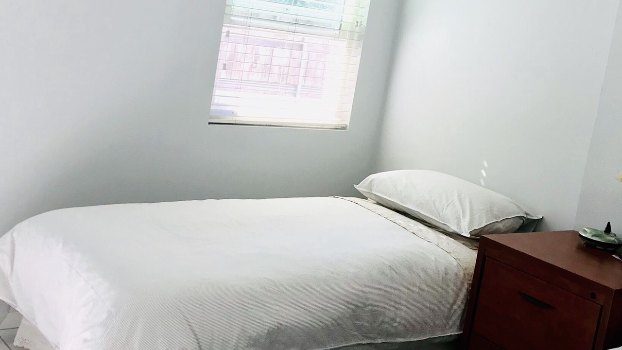 Photo of Bedroom in Bay Park