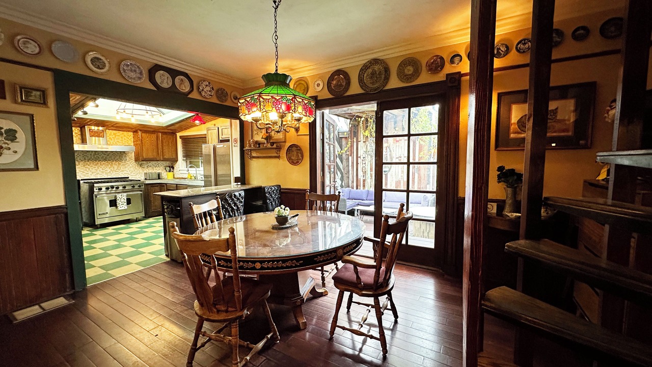 Photo of Livingroom in East Hollywood