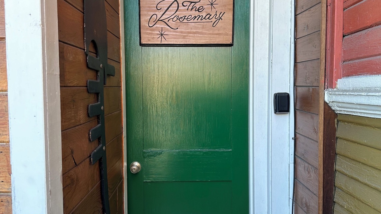 Photo of Others in East Hollywood