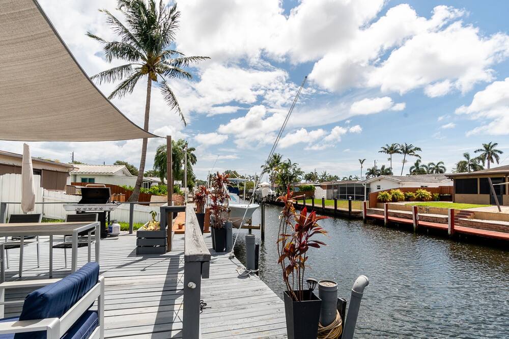Photo of Outdoor in Melaleuca Gardens
