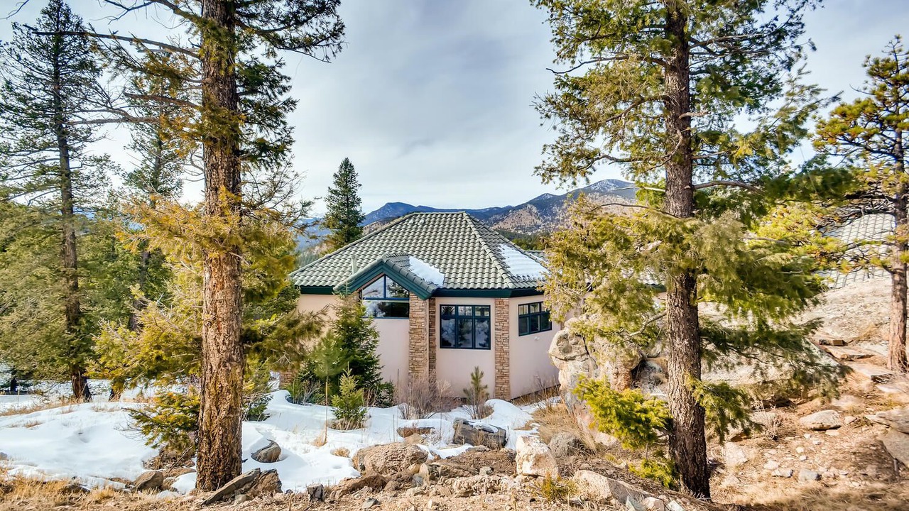 Photo of Outdoor in Evergreen West Central