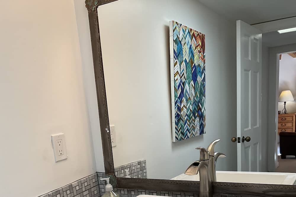 Photo of Bathroom in Nambe Pueblo