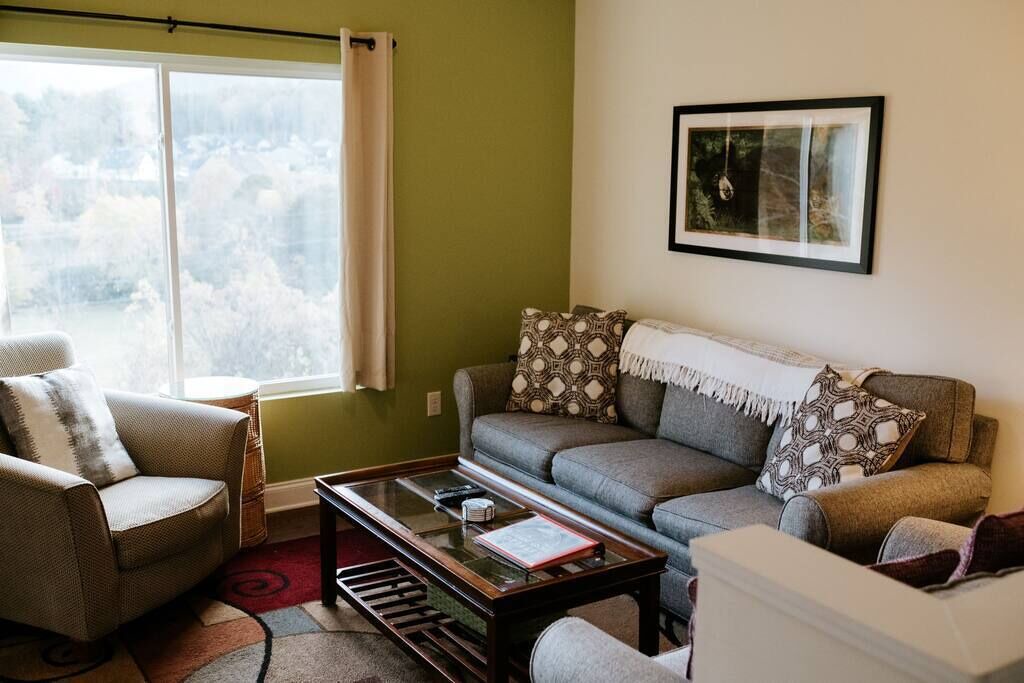Photo of Livingroom in Weaverville
