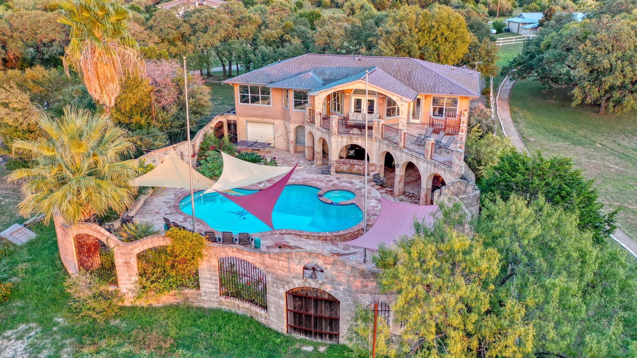 Photo of Outdoor in Highland Lake Estates