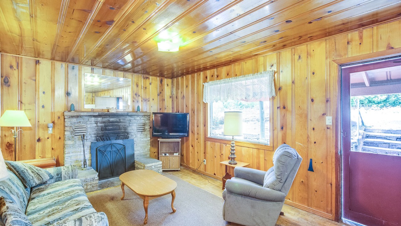 Photo of Livingroom in Cloudcroft