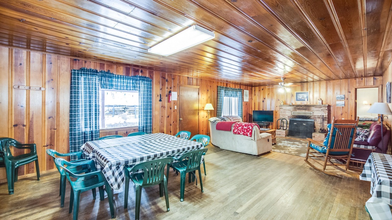 Photo of Livingroom in Cloudcroft