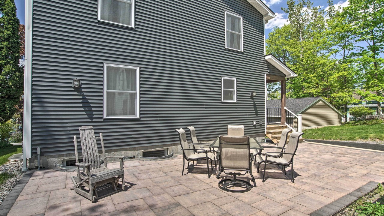 Photo of Patio Balcony in Conesus