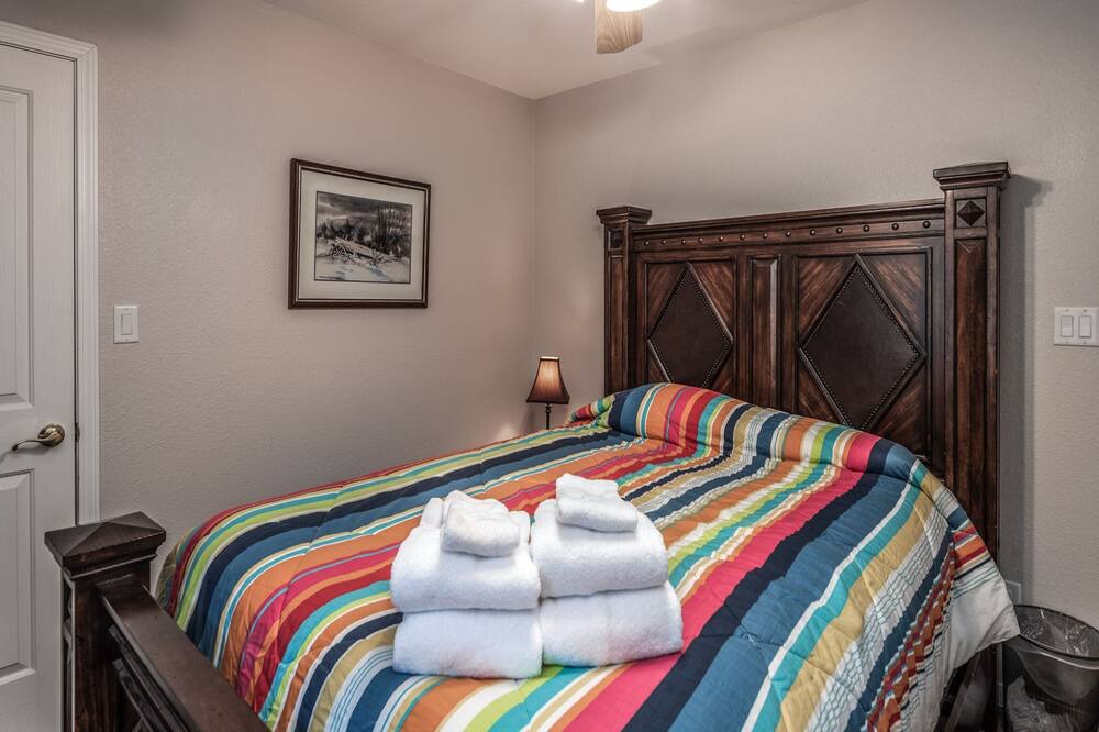 Photo of Bedroom in Ruidoso