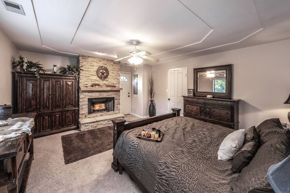 Photo of Bedroom in Ruidoso