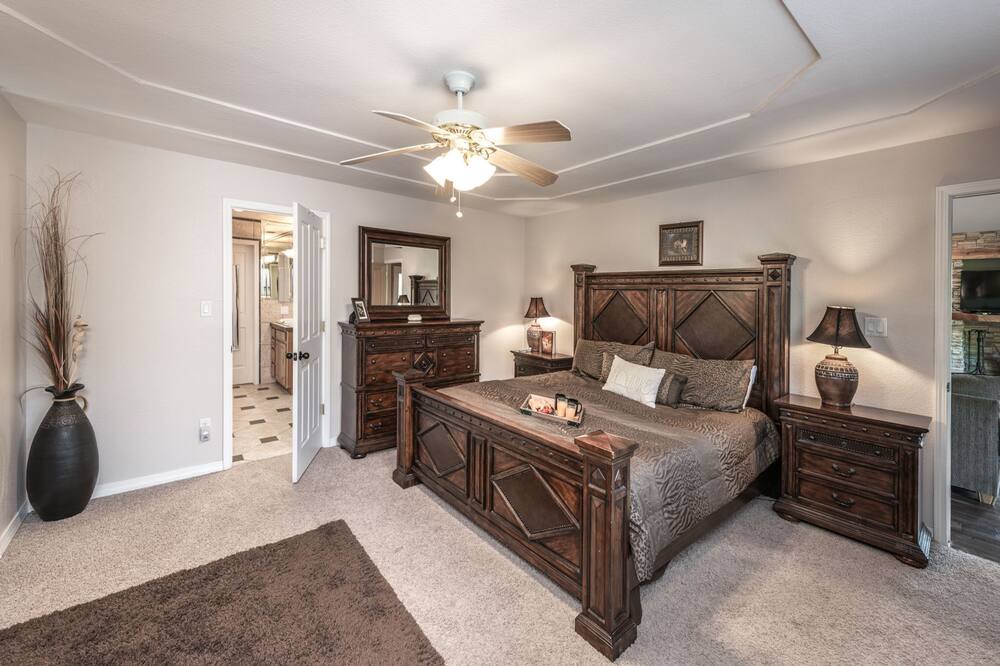 Photo of Bedroom in Ruidoso