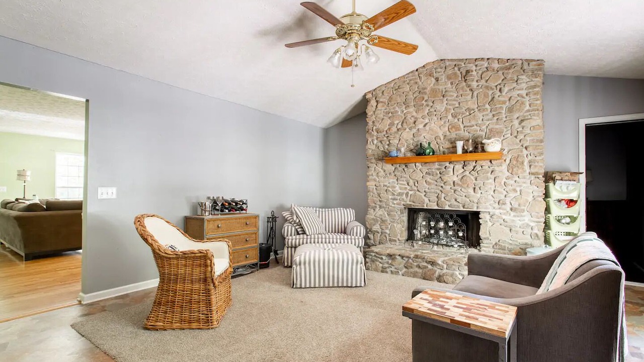 Photo of Livingroom in Whites Creek