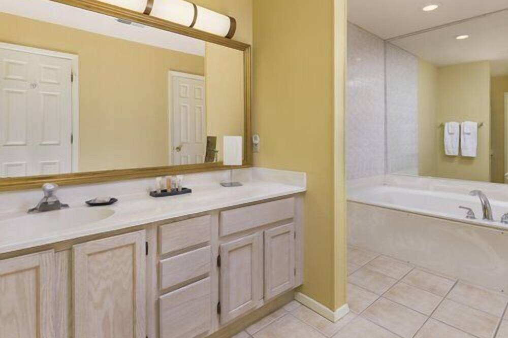 Photo of Bathroom in Pagosa Meadows IV