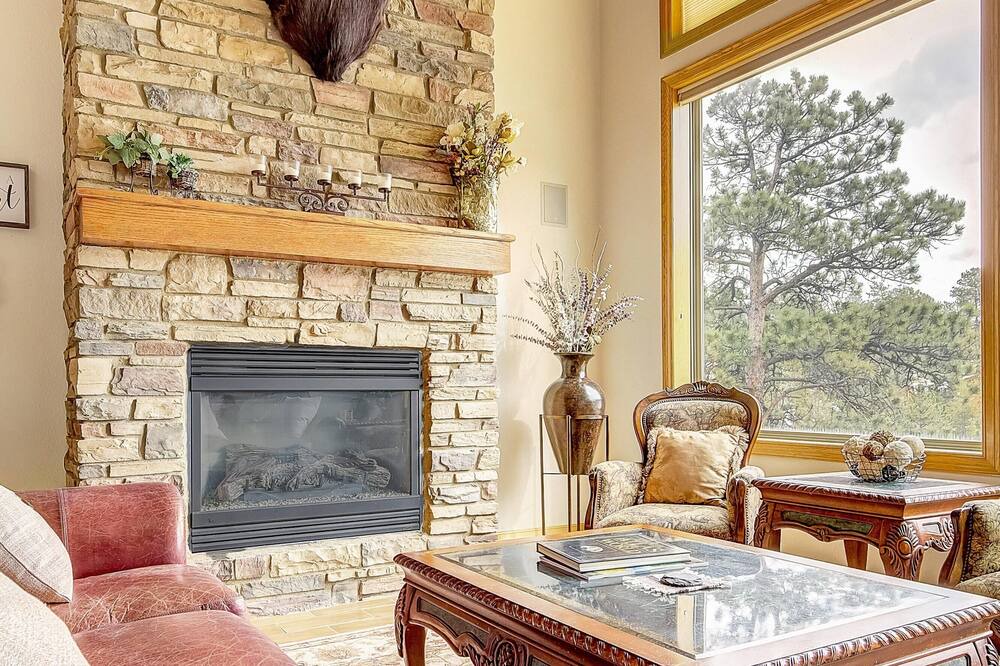 Photo of Livingroom in Morrison