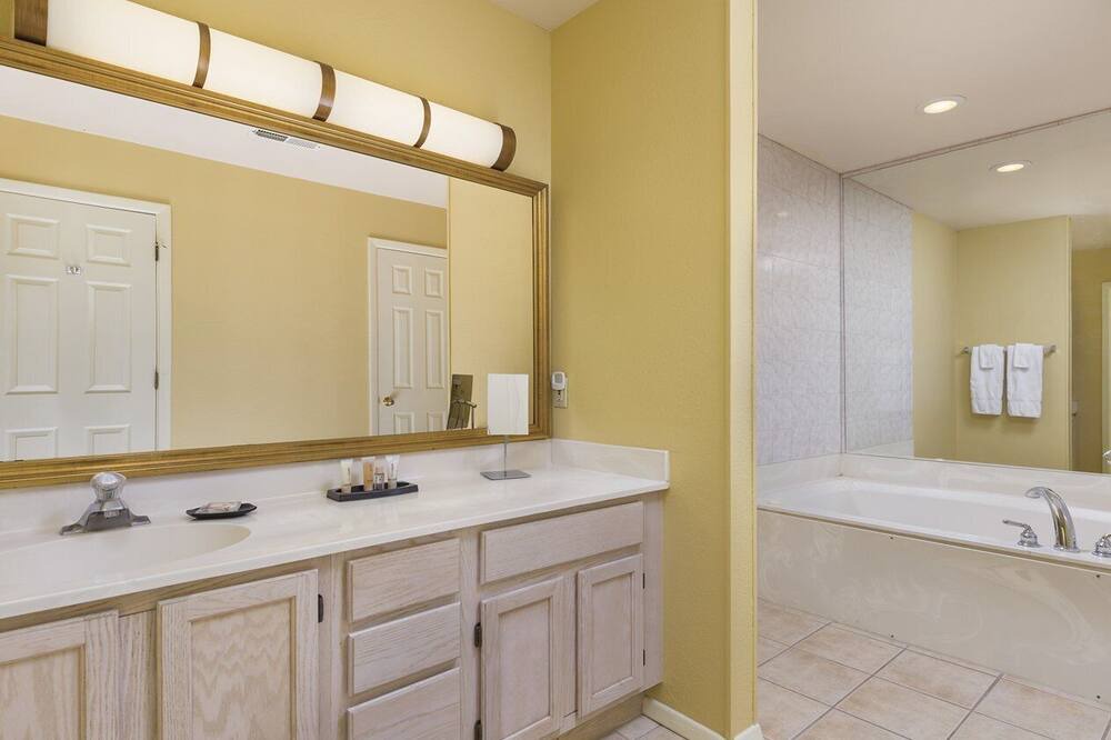 Photo of Bathroom in Pagosa Meadows IV