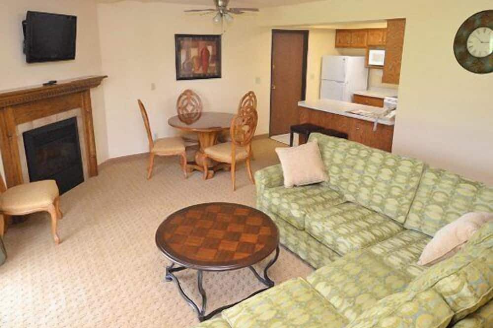 Photo of Livingroom in Mishicot