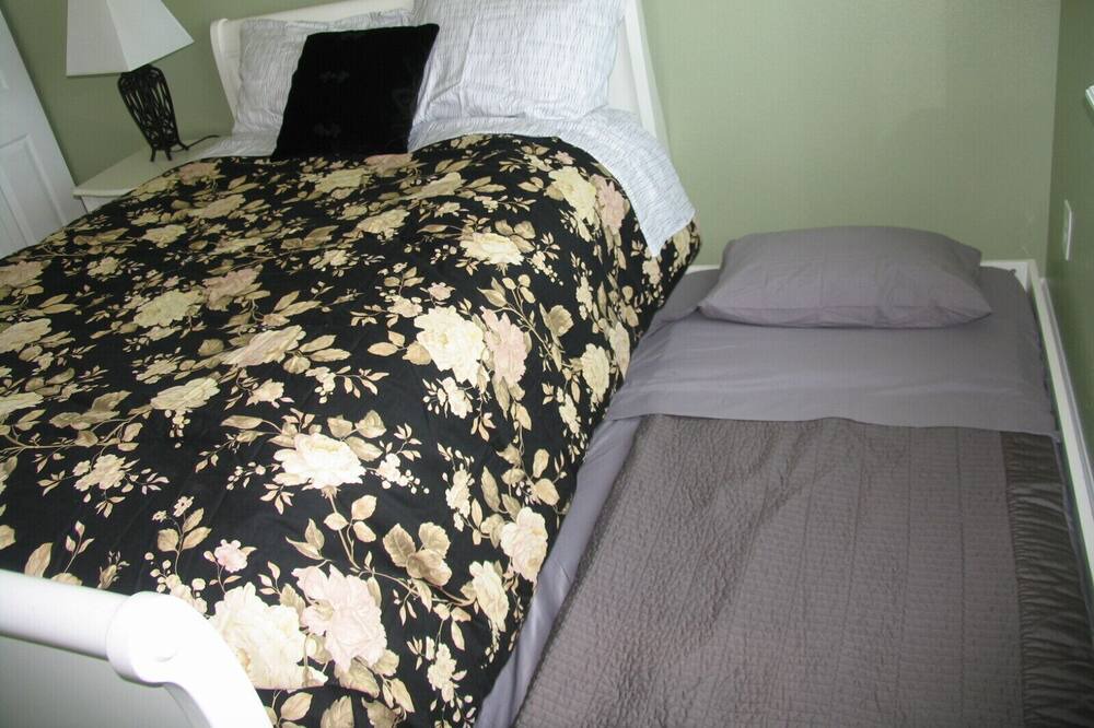 Photo of Bedroom in Broomfield