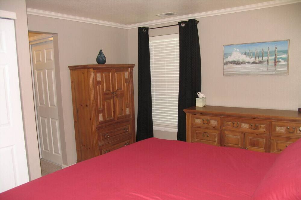 Photo of Bedroom in Broomfield